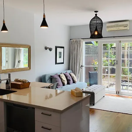 Uptown City Haven - Christchurch Townhouse